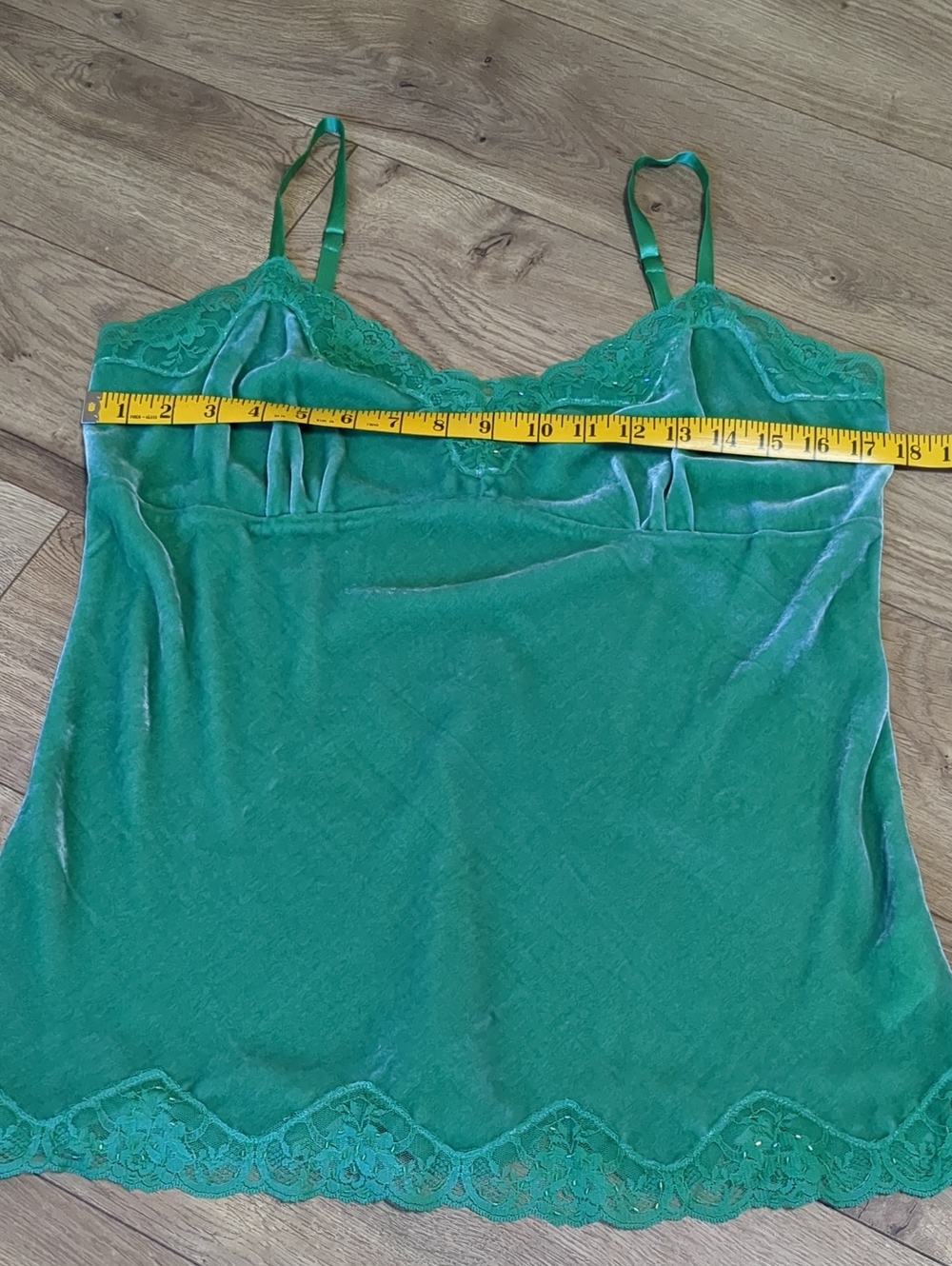 Karen Kane Velvet Lace Trim V Neck Tank Top Cami Beaded Green Size M - Picture 6 of 10